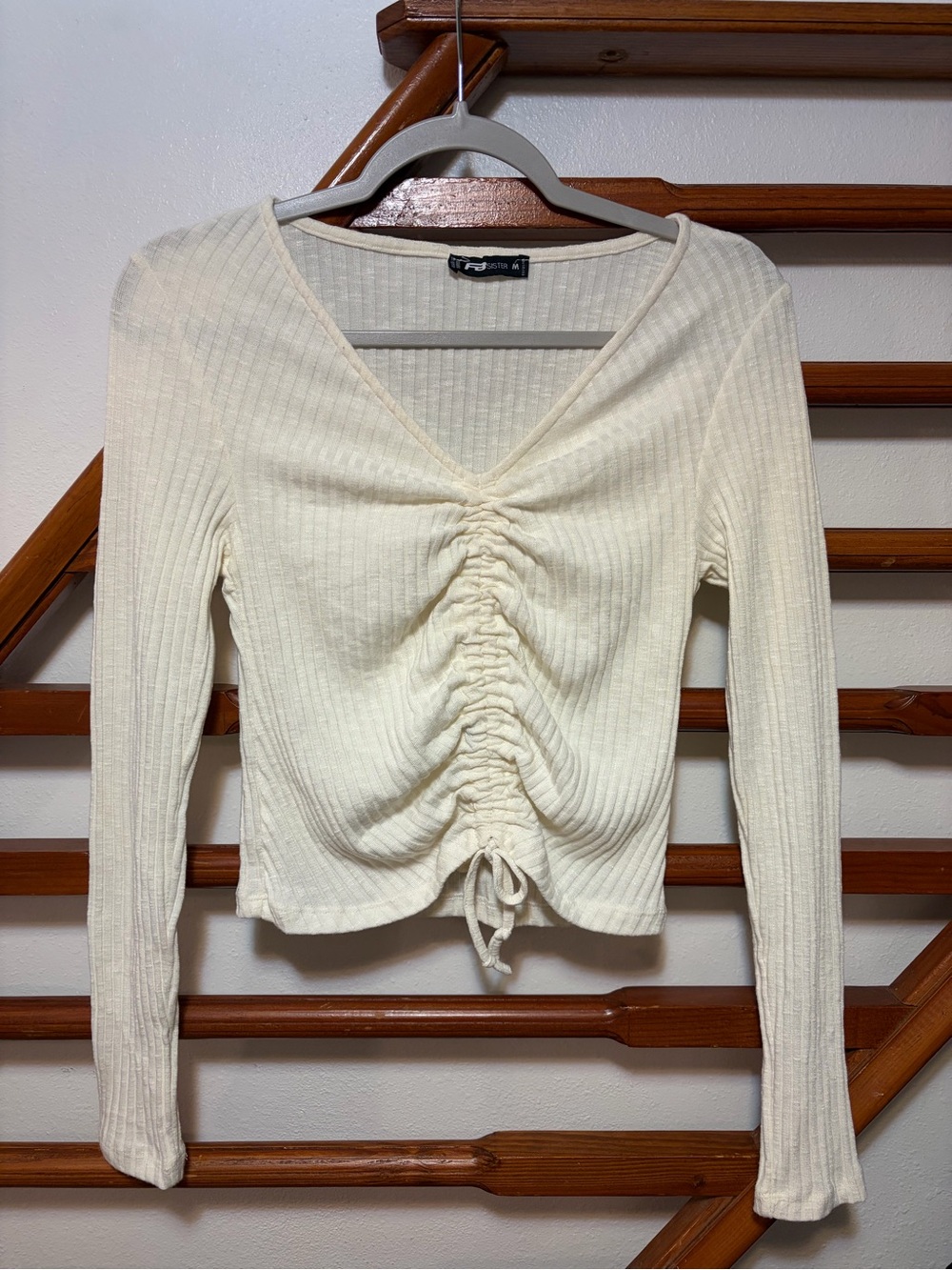 Women's Cream Ribbed Ruched Long-Sleeve Top